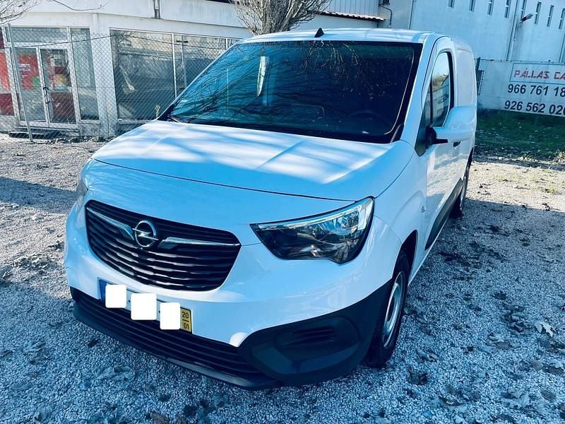 Branco Usado 2020 Opel Combo Innovation Monovolume | € 10.499 (Super Preço) - Imagem 1/4