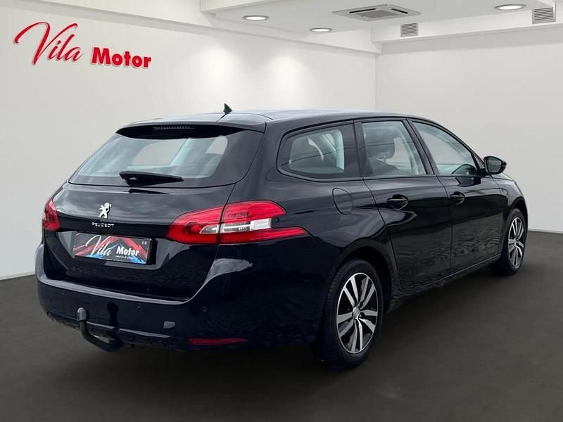 Usado Peugeot 308 SW 120 HP (88 kW) 2016 Azul Carrinha