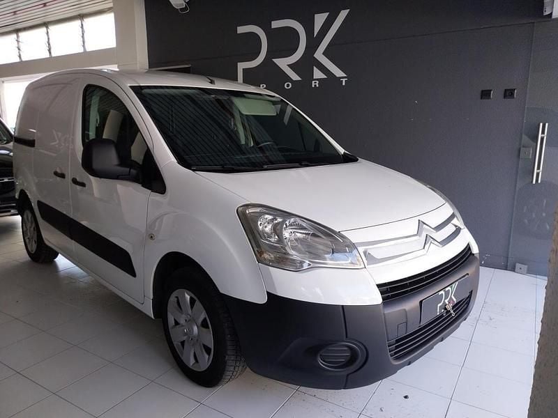 Usado Citroën Berlingo 90 HP (66 kW) 2011 Branco Monovolume