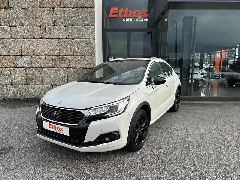 Branco Usado 2016 DS Automobiles DS4 | € 12.900 (Preço justo) - Imagem 1/4