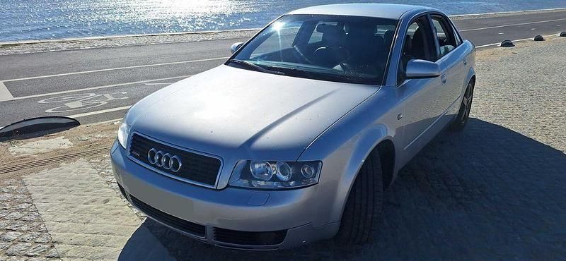 Usado 2002 Audi A4 Sedan | € 5.800 (Preço justo) - Imagem 1/4