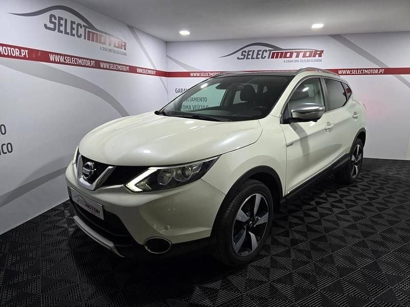 Branco Usado 2016 Nissan Qashqai SUV | € 14.900 (Preço justo) - Imagem 1/4