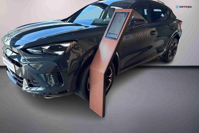 Azul Novo 2025 Cupra Formentor SUV | € 41.990 (Caro) - Imagem 1/4