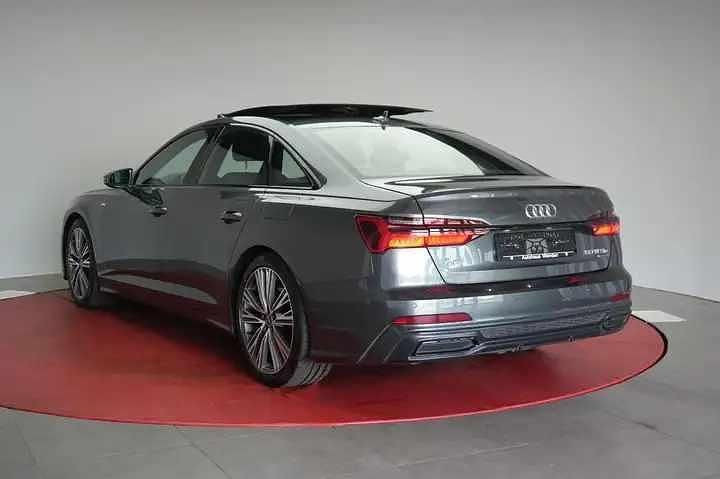 Usado Audi A6 Premium 299 HP (219 kW) 2021 Cinzento Citadino