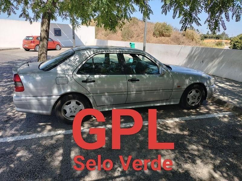 Usado 1995 Mercedes C180 | € 2.400 - Imagem 1/4