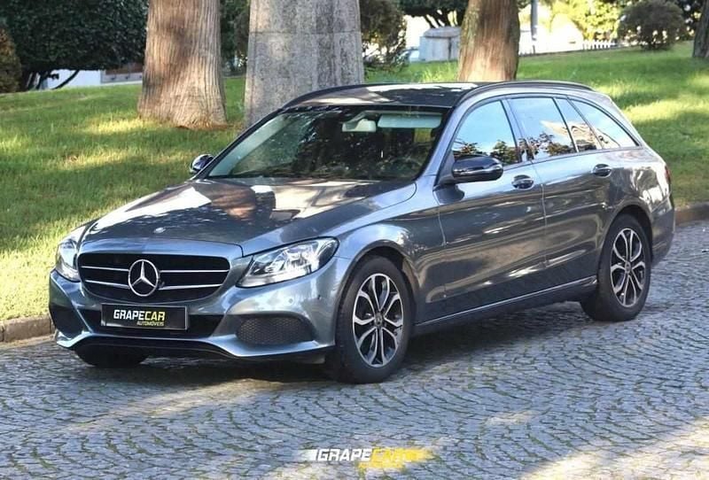 Usado Mercedes C200 136 HP (100 kW) 2017 Cinzento Carrinha