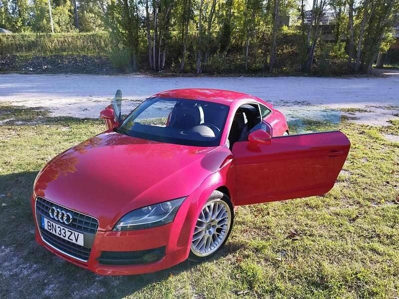 Usado Audi TT 200 HP (147 kW) 2008 Vermelho Coupé