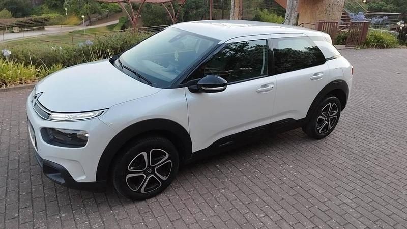 Branco Usado 2020 Citroën C4 Cactus Citadino | € 10.900 (Super Preço) - Imagem 1/4