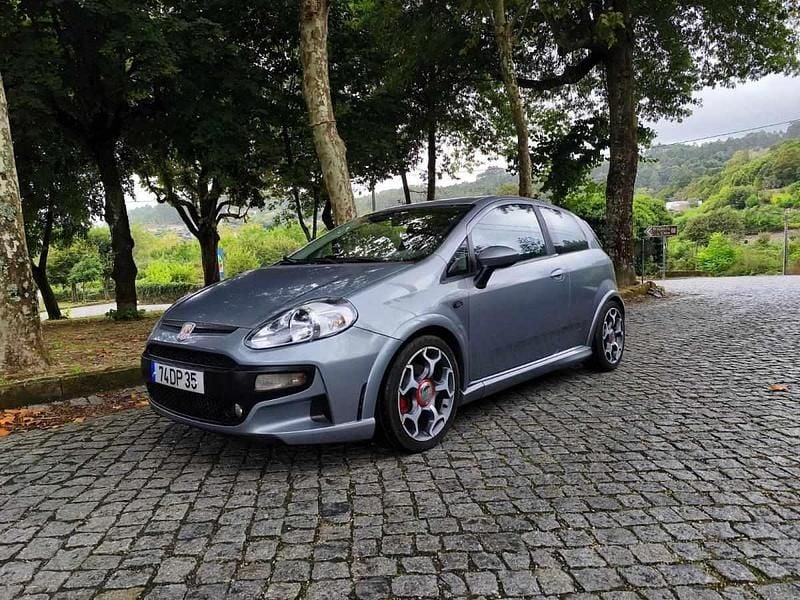 Cinzento Usado 2007 Fiat Punto Citadino | € 6.950 - Imagem 1/4