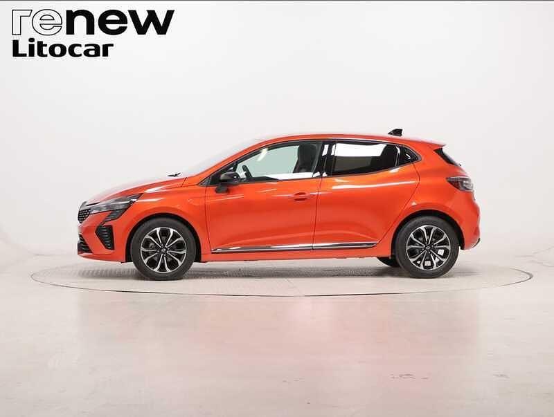 Usado Renault Clio V Techno 91 HP (66 kW) 2024 Laranja