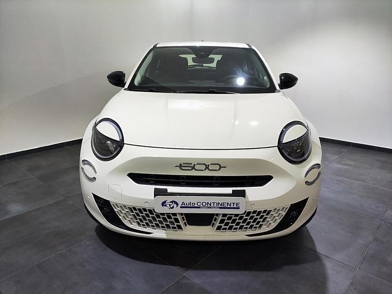Novo Fiat 600 145 HP (106 kW) 2025 Branco SUV
