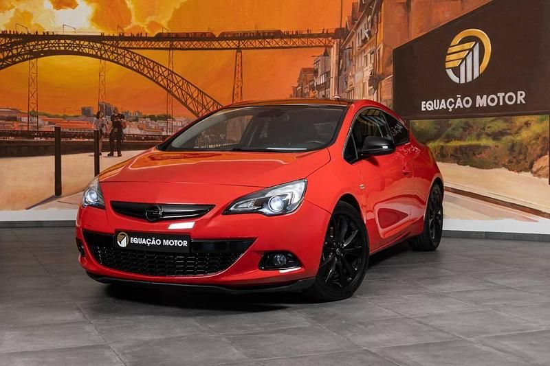 Vermelho Usado 2012 Opel Astra GTC | € 12.900 - Imagem 1/1