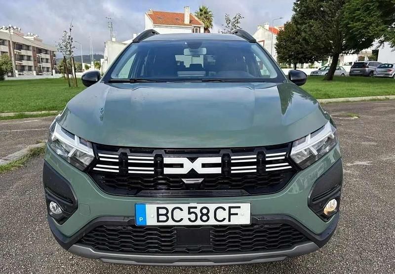 Usado Dacia Jogger 110 HP (80 kW) 2023 Verde Monovolume