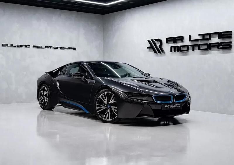 Cinzento Usado 2016 BMW i8 Comfort Edition Coupé | € 69.950 - Imagem 1/4