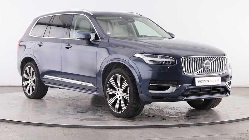 Azul Usado 2024 Volvo XC90 SUV | € 79.990 - Imagem 1/4