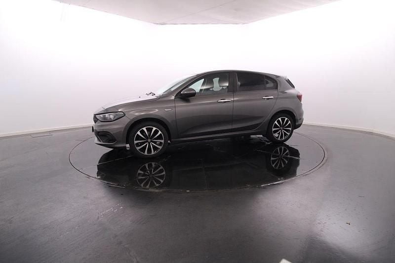 Usado Fiat Tipo 95 HP (69 kW) 2021 Cinzento