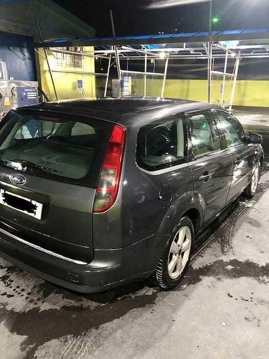 Usado Ford Focus 90 HP (66 kW) 2007 Sedan