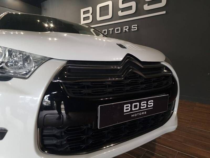 Usado Citroën DS4 120 HP (88 kW) 2014 Branco Citadino