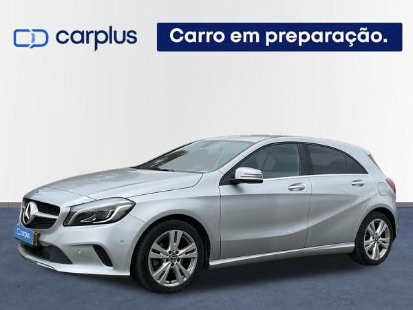 Cinza Usado 2018 Mercedes A200 Urban | € 22.990 - Imagem 1/3