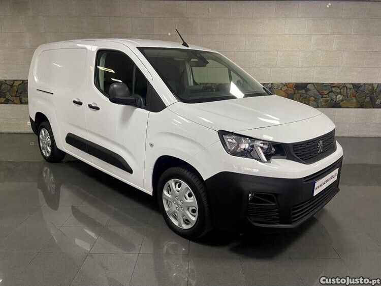 Branco Usado 2019 Peugeot Partner Monovolume | € 16.890 (Caro) - Imagem 1/1