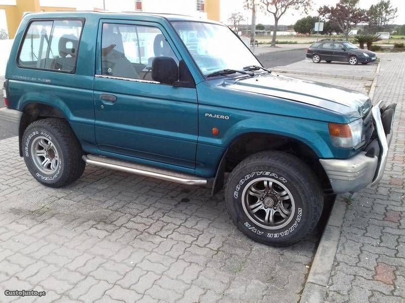 Vendido Mitsubishi Pajero 2.5 TDI - 95 - Carros usados para venda