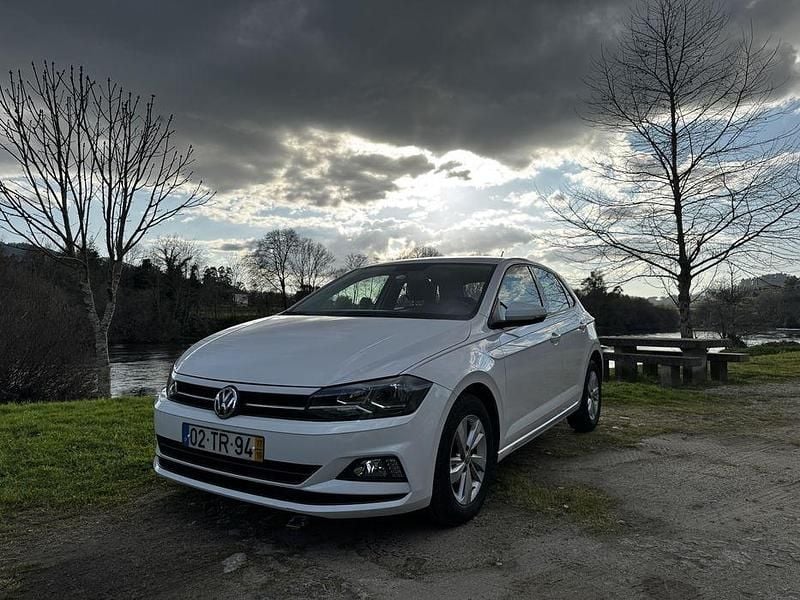 Usado 2017 VW Polo Sedan | € 10.000 (Caro) - Imagem 1/4