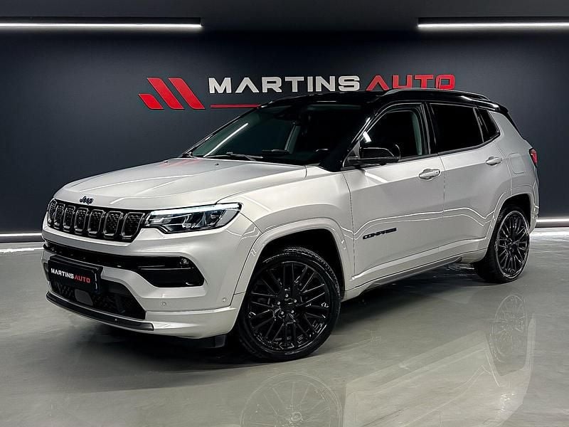 Cinza Usado 2022 Jeep Compass Limited SUV | € 24.990 (Preço justo) - Imagem 1/4