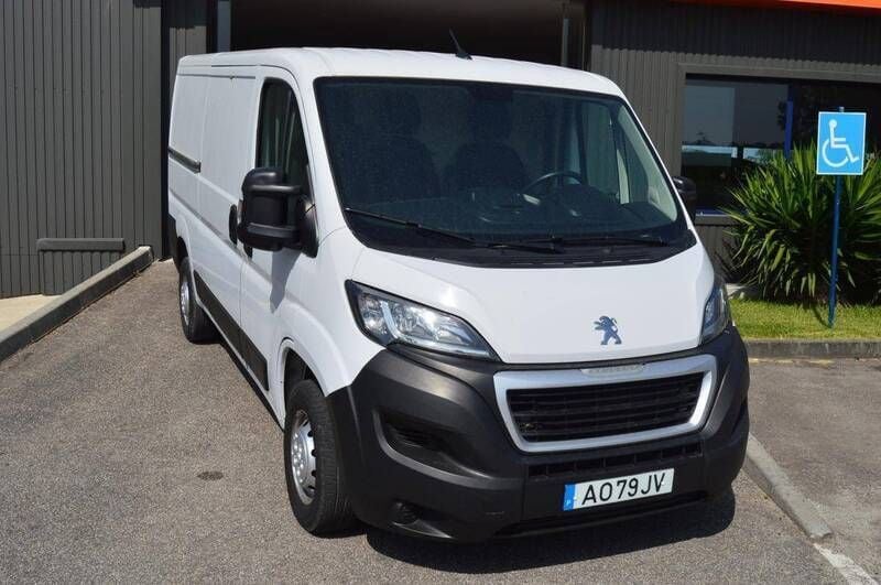 Branco Usado 2022 Peugeot Boxer Van | € 20.750 (Bom preço) - Imagem 1/4