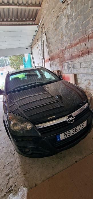Usado 2005 Opel Astra Sedan | € 2.200 (Preço justo) - Imagem 1/4