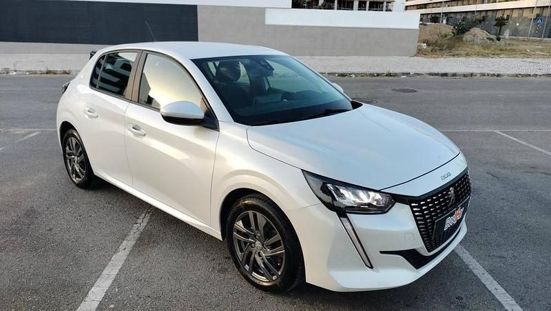 Branco Usado 2021 Peugeot 208 Citadino | € 14.250 (Preço justo) - Imagem 1/4