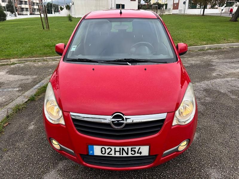 Usado Opel Agila Enjoy 65 HP (47 kW) 2009 Vermelho Citadino