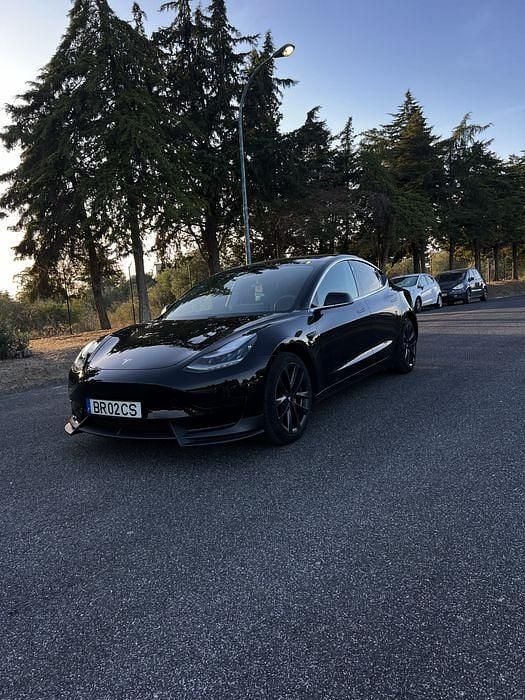 Usado 2019 Tesla Model 3 Sedan | € 19.000 - Imagem 1/4