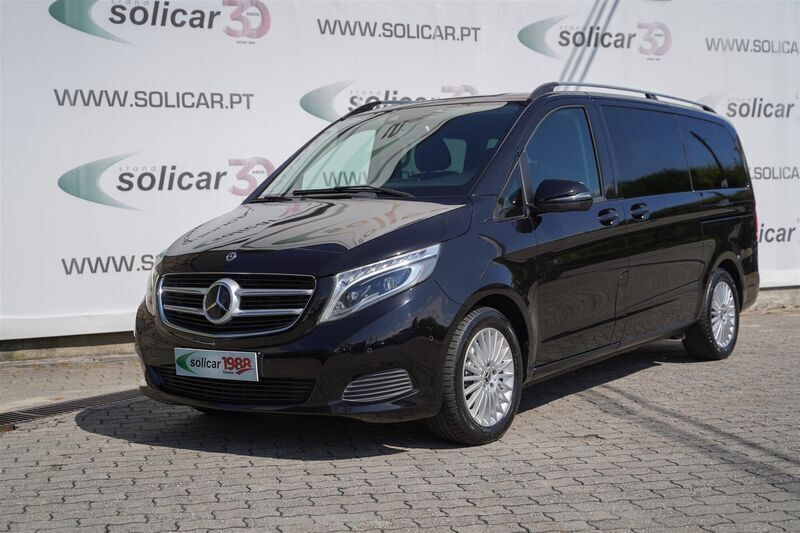Preto Usado 2018 Mercedes V220 Avantgarde Monovolume | € 46.990 - Imagem 1/4