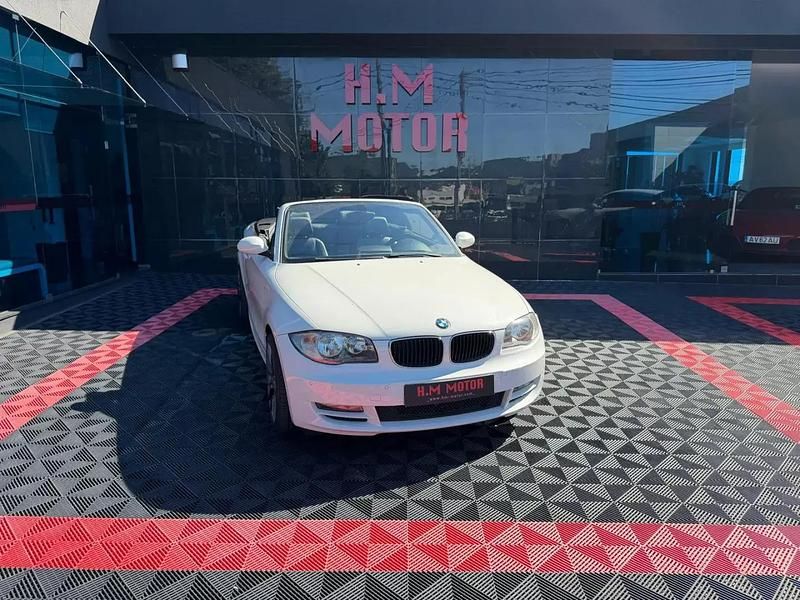Branco Usado 2009 BMW 118 Cabriolet Sport Line Cabrios | € 11.500 - Imagem 1/4