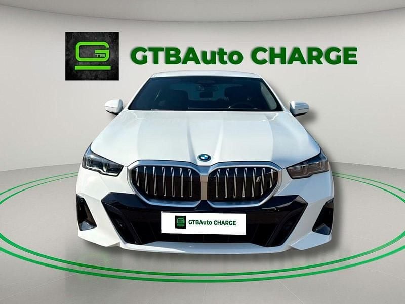Branco Usado 2024 BMW i5 M Sport Sedan | € 59.999 (Super Preço) - Imagem 1/4