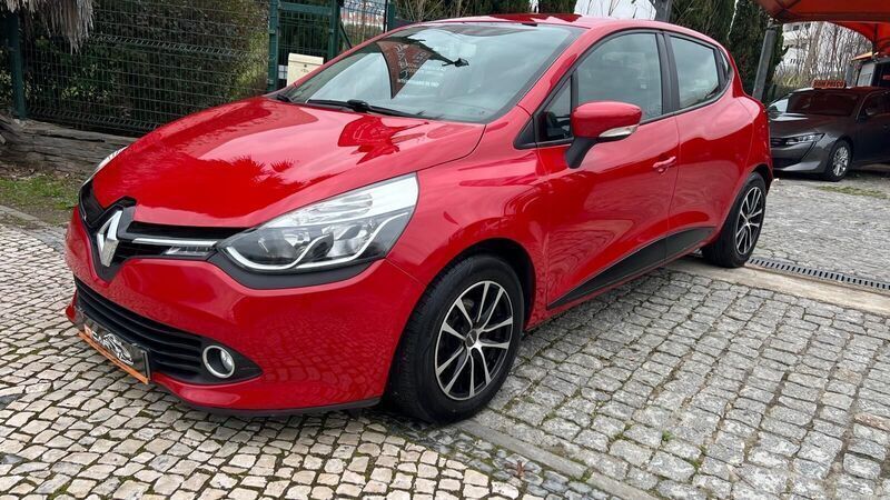 Vermelho Usado 2013 Renault Clio IV | € 8.900 (Preço elevado) - Imagem 1/4
