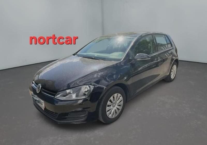 Preto Usado 2015 VW Golf VII Trendline Citadino | € 12.900 (Bom preço) - Imagem 1/4