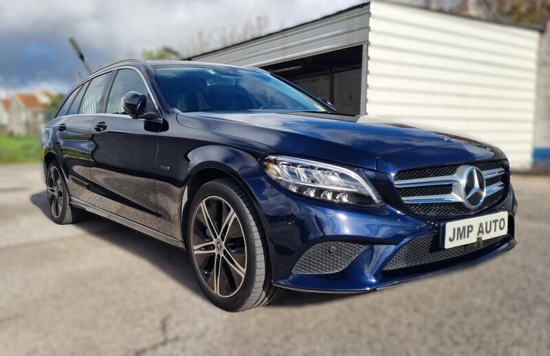 Azul Usado 2019 Mercedes C300 Avantgarde Carrinha | € 31.890 (Caro) - Imagem 1/4