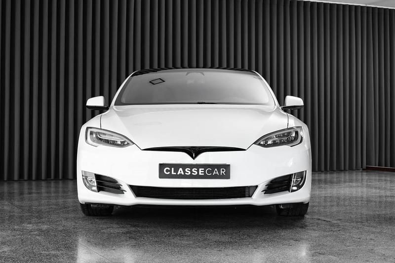 Usado Tesla Model S Long Range AWD 411 kW (560 HP) 2019 Branco Citadino