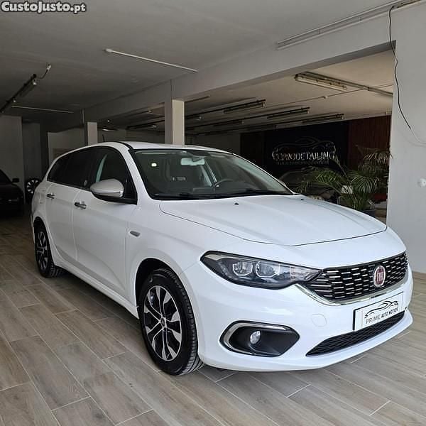 Branco Usado 2021 Fiat Tipo Carrinha | € 11.750 (Bom preço) - Imagem 1/1