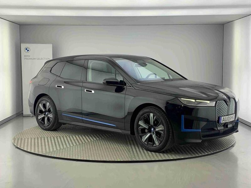 Preto Usado 2022 BMW iX SUV | € 61.490 (Caro) - Imagem 1/4