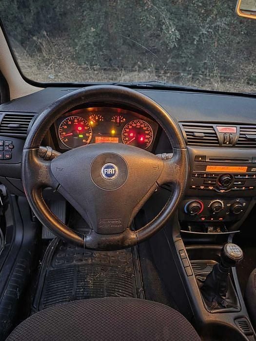Usado 2003 Fiat Stilo | € 1.600 - Imagem 1/4