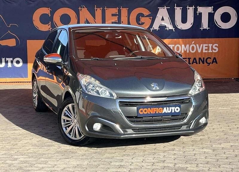 Cinza Usado 2017 Peugeot 208 Style Citadino | € 10.990 (Preço elevado) - Imagem 1/4
