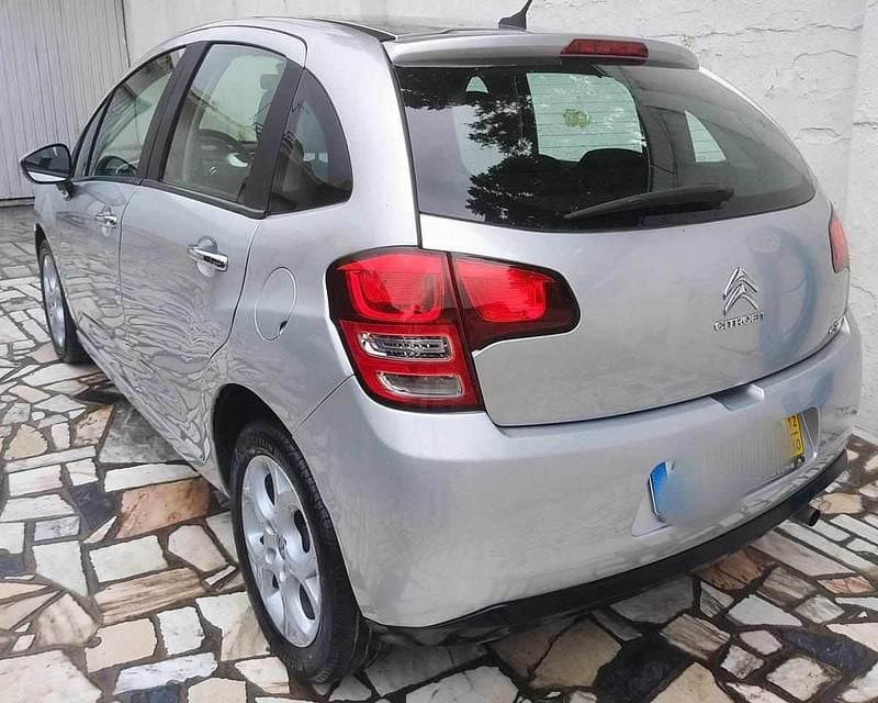 Usado Citroën C3 82 HP (60 kW) 2012 Cinzento Citadino