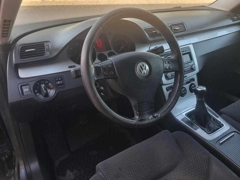 Usado VW Passat 140 HP (102 kW) 2008 Cinzento Sedan