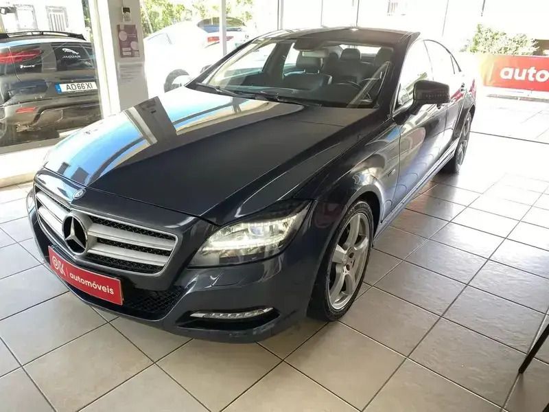 Usado Mercedes CLS250 204 HP (150 kW) 2011 Cinzento Sedan