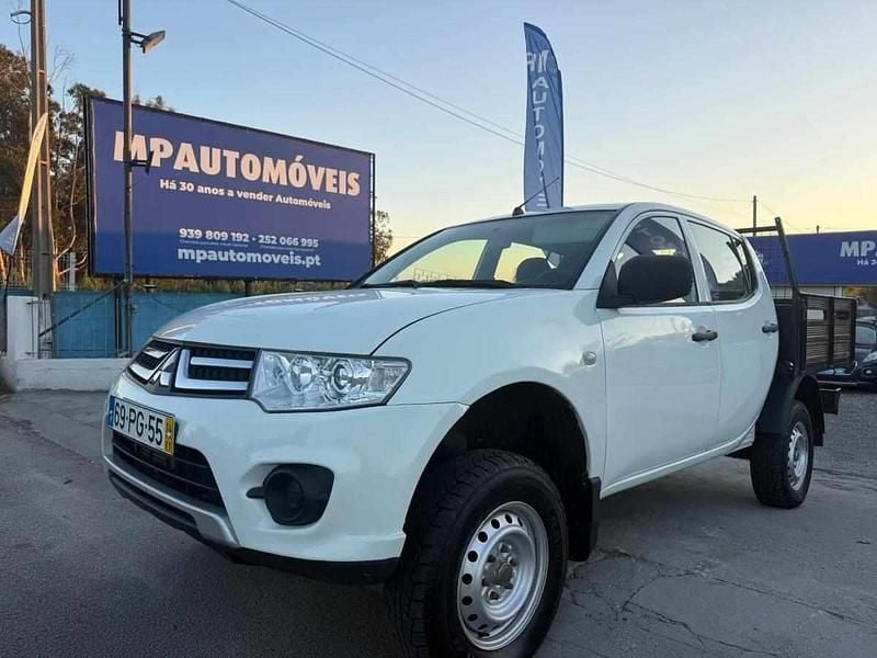 Usado Mitsubishi L200 136 HP (100 kW) 2014 Branco Pickup