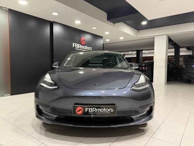 Usado Tesla Model 3 Standard Range Plus 175 kW (238 HP) 2019 Cinzento Sedan