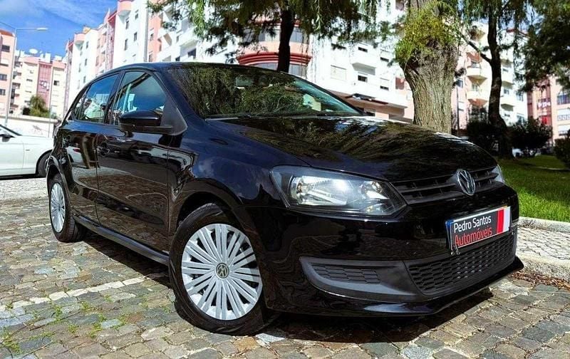 Preto Usado 2010 VW Polo Trendline Citadino | € 7.490 (Preço justo) - Imagem 1/4