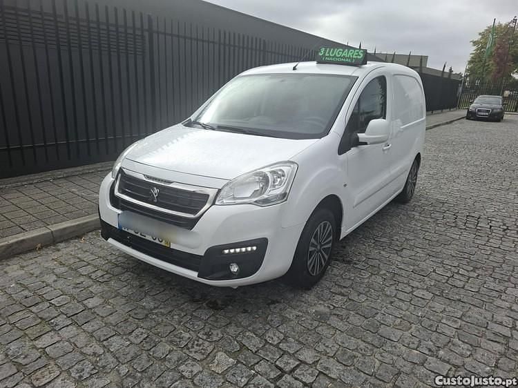 Branco Usado 2018 Peugeot Partner Monovolume | € 9.990 (Bom preço) - Imagem 1/1